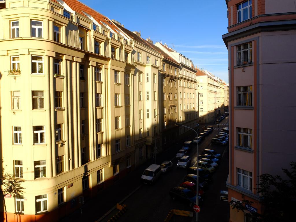Apartment Kolinska 9 Prague Exterior photo